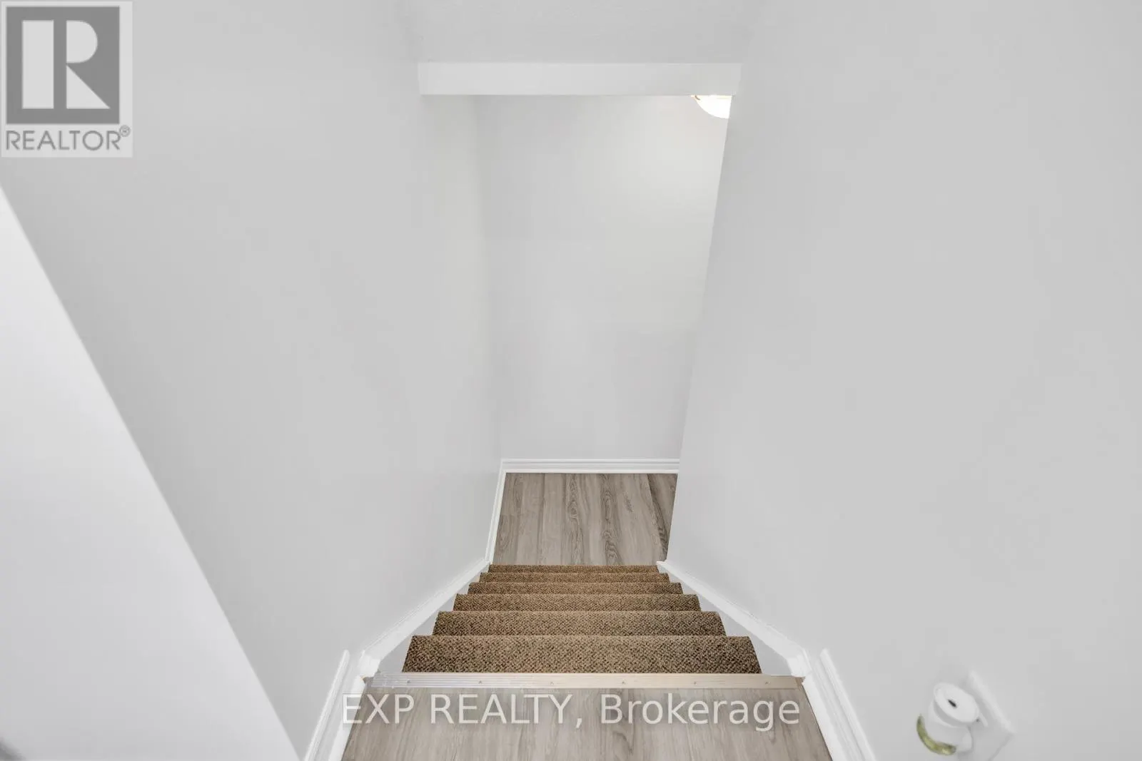 103 - 5 CITYVIEW DRIVE S