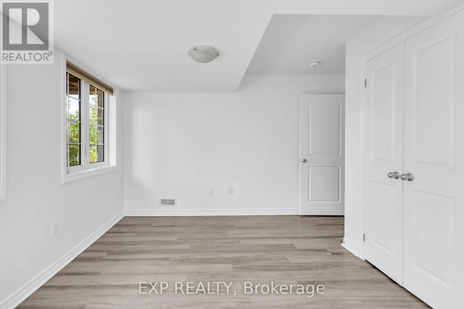 103 - 5 CITYVIEW DRIVE S