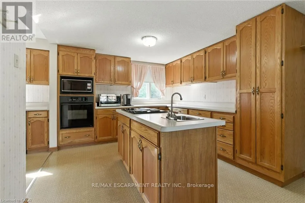 18 JASPER DRIVE