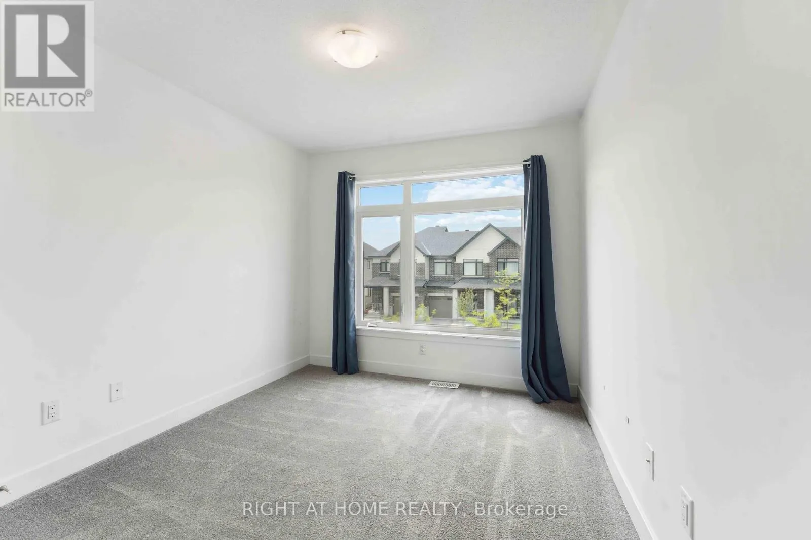 261 FINSBURY AVENUE