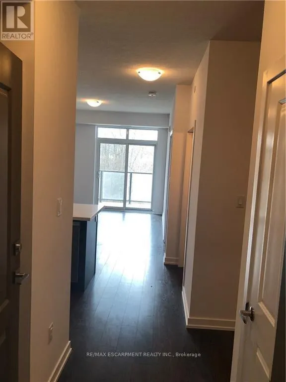 219 - 125 SHOREVIEW PLACE