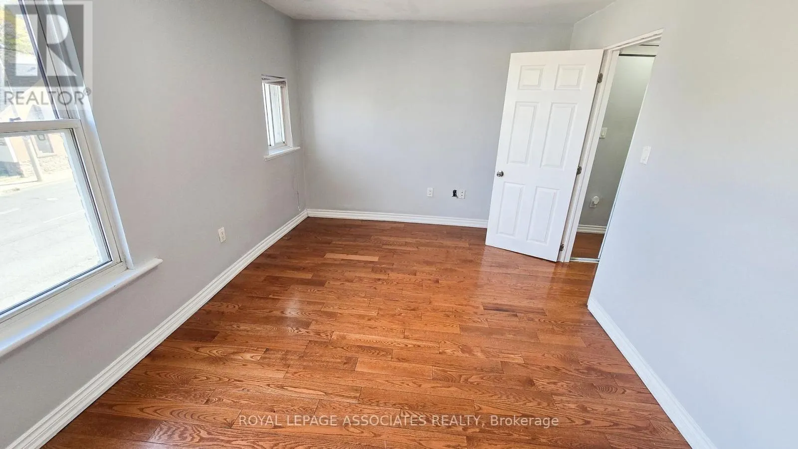455 MAIN STREET W