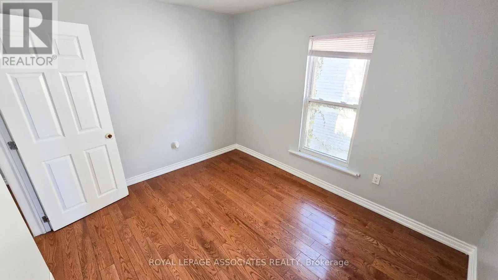 455 MAIN STREET W