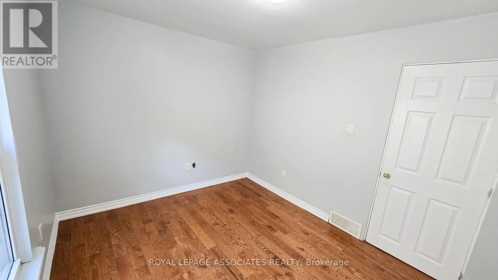 455 MAIN STREET W