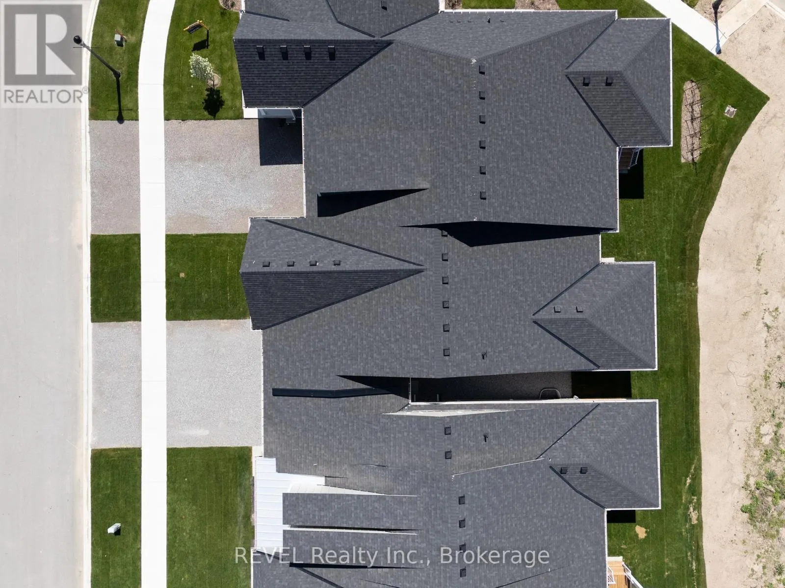 70B SENECA DRIVE