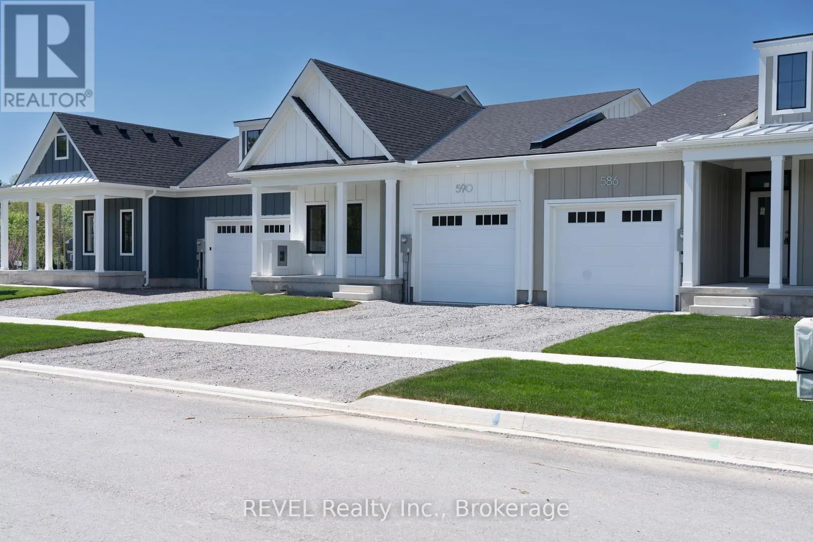 70B SENECA DRIVE