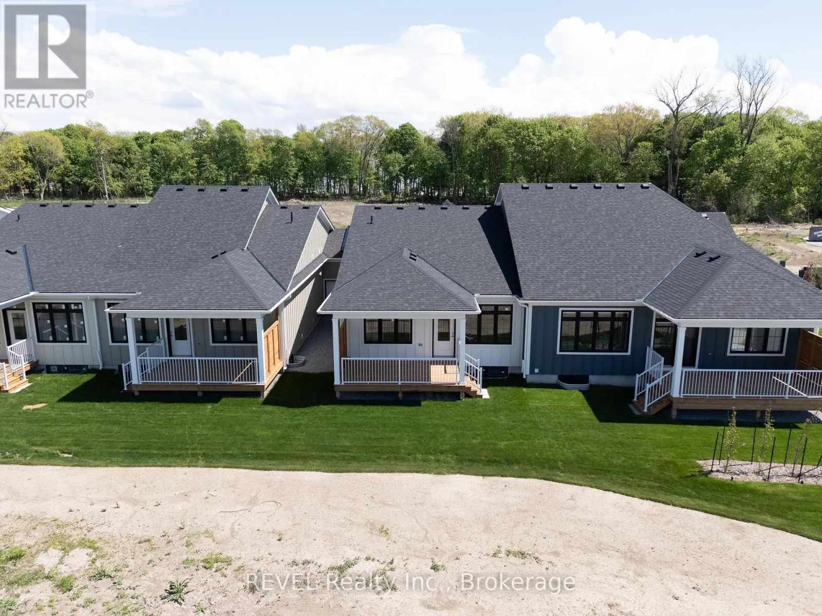 70B SENECA DRIVE