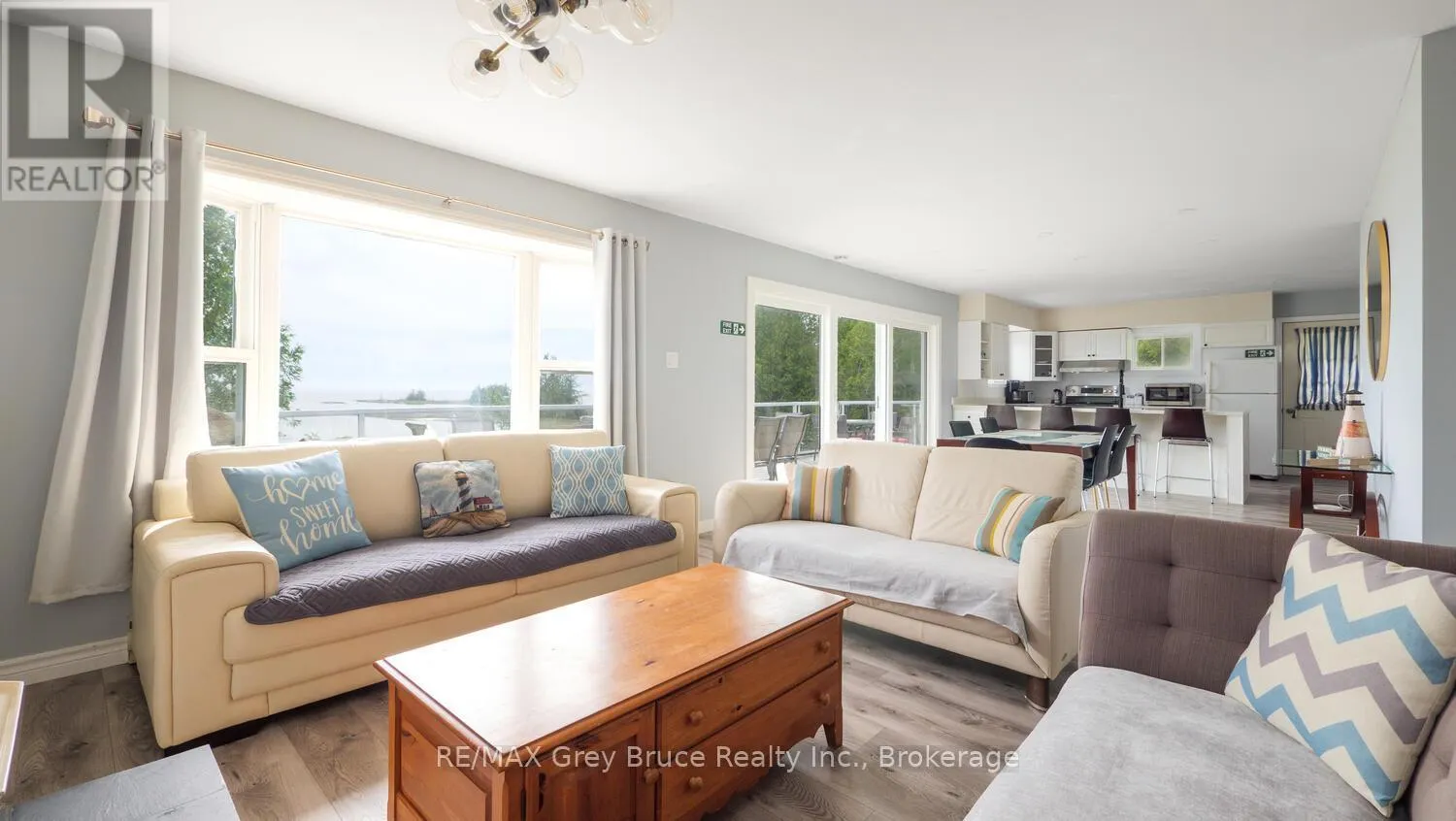 952 DORCAS BAY ROAD