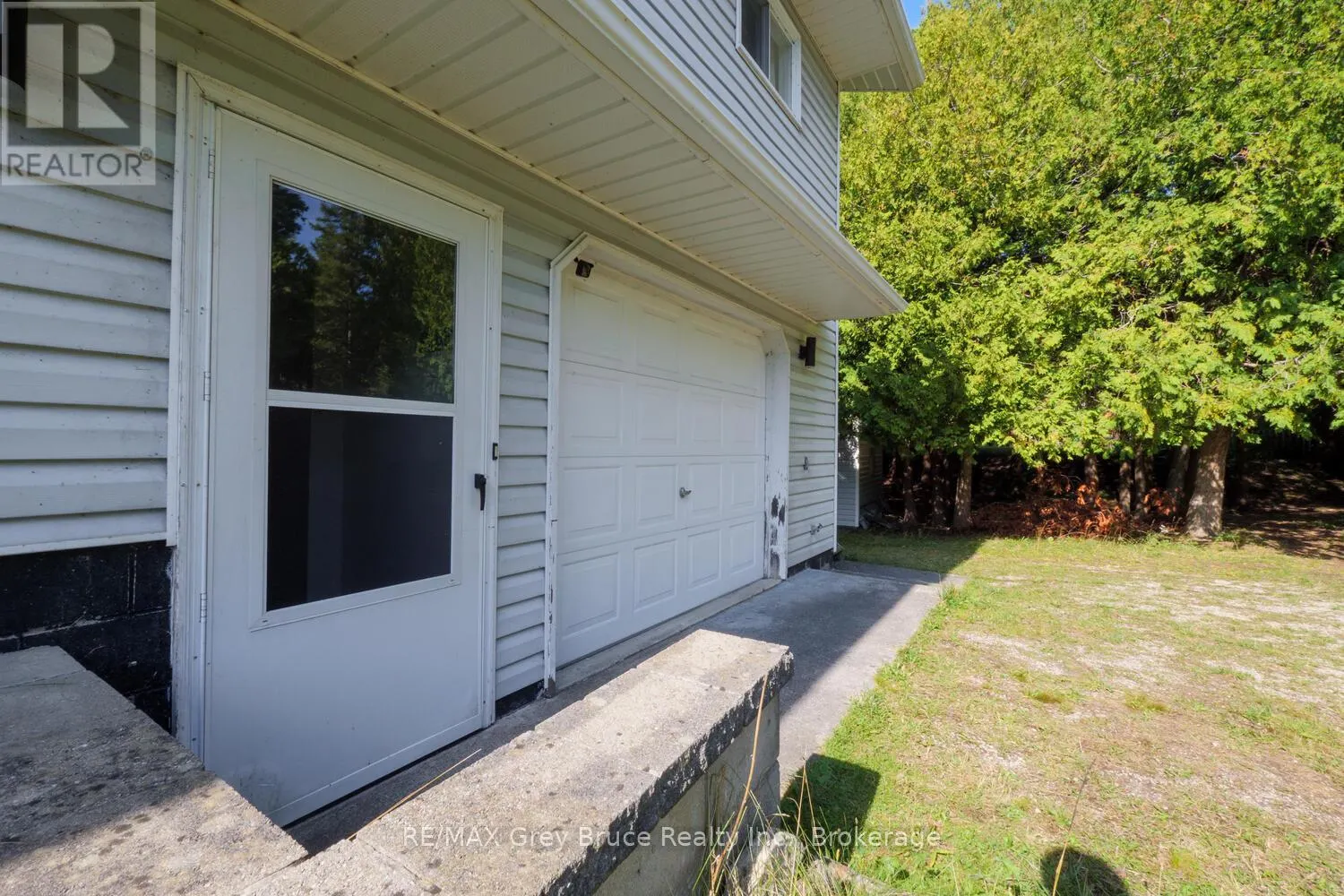 952 DORCAS BAY ROAD
