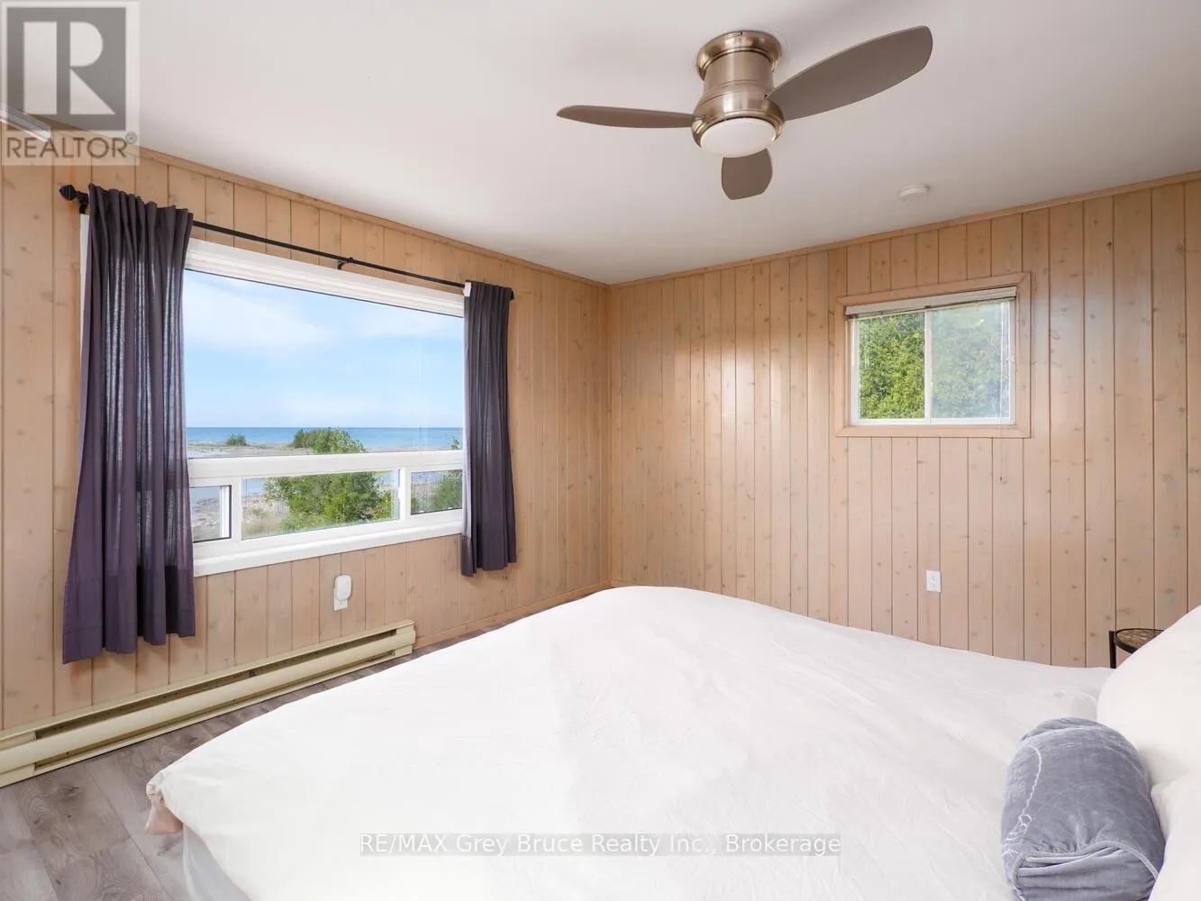 952 DORCAS BAY ROAD