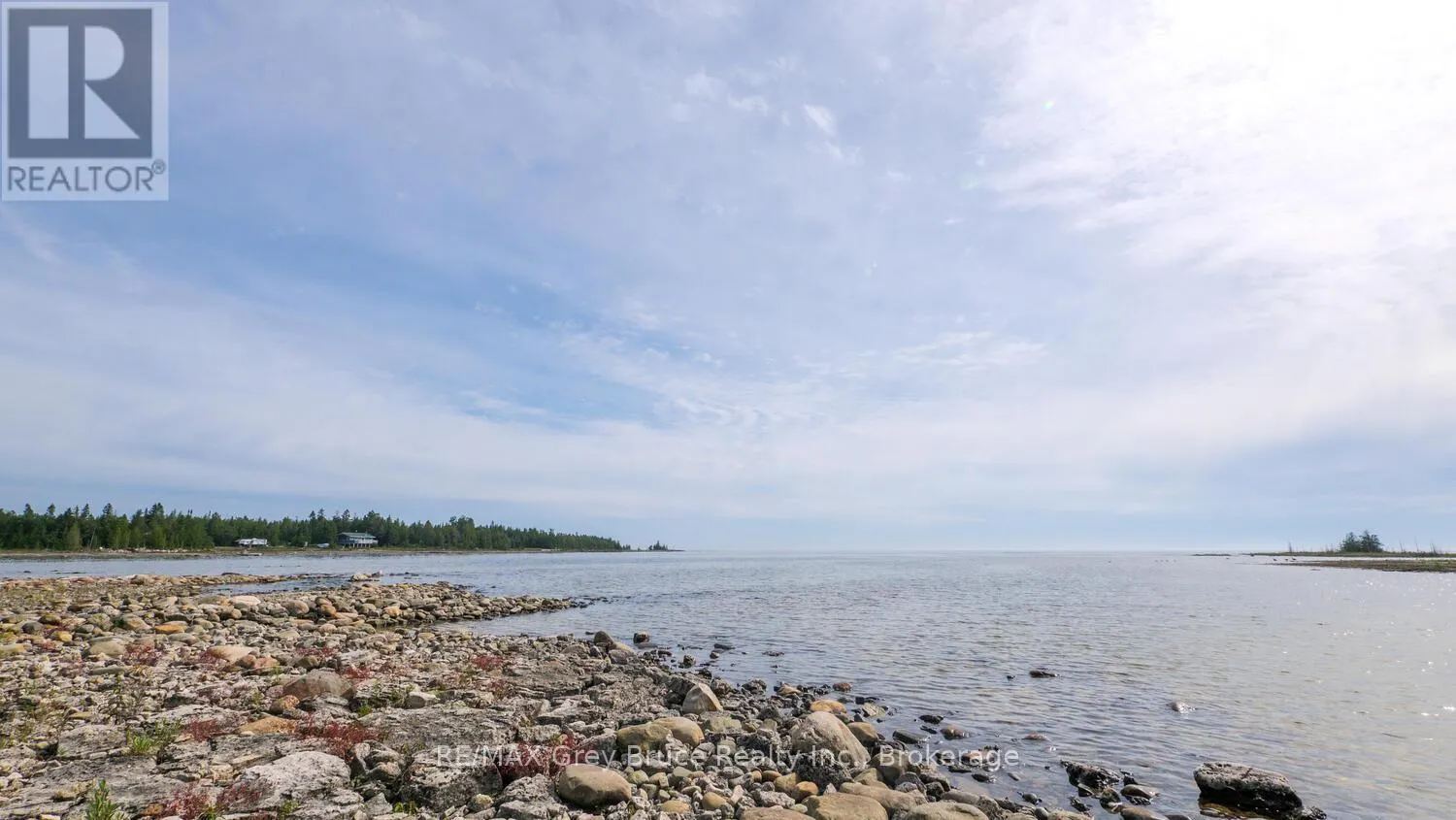 952 DORCAS BAY ROAD