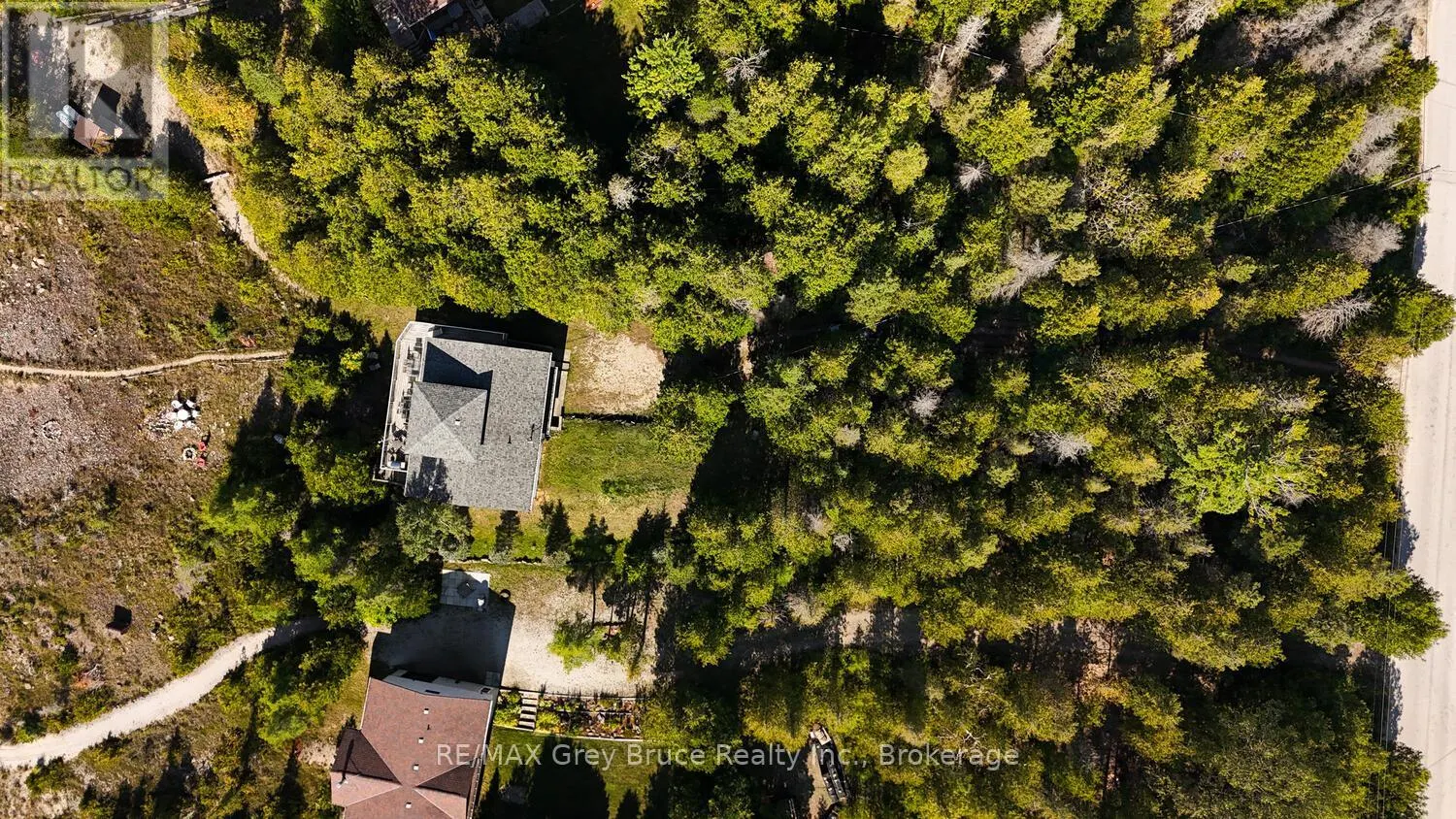 952 DORCAS BAY ROAD