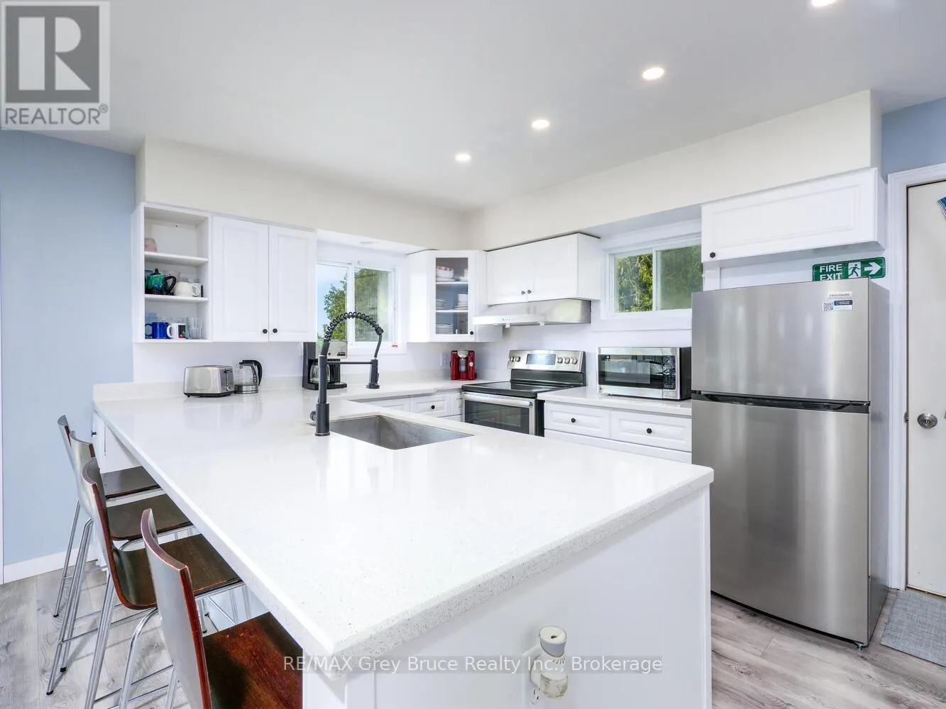 952 DORCAS BAY ROAD