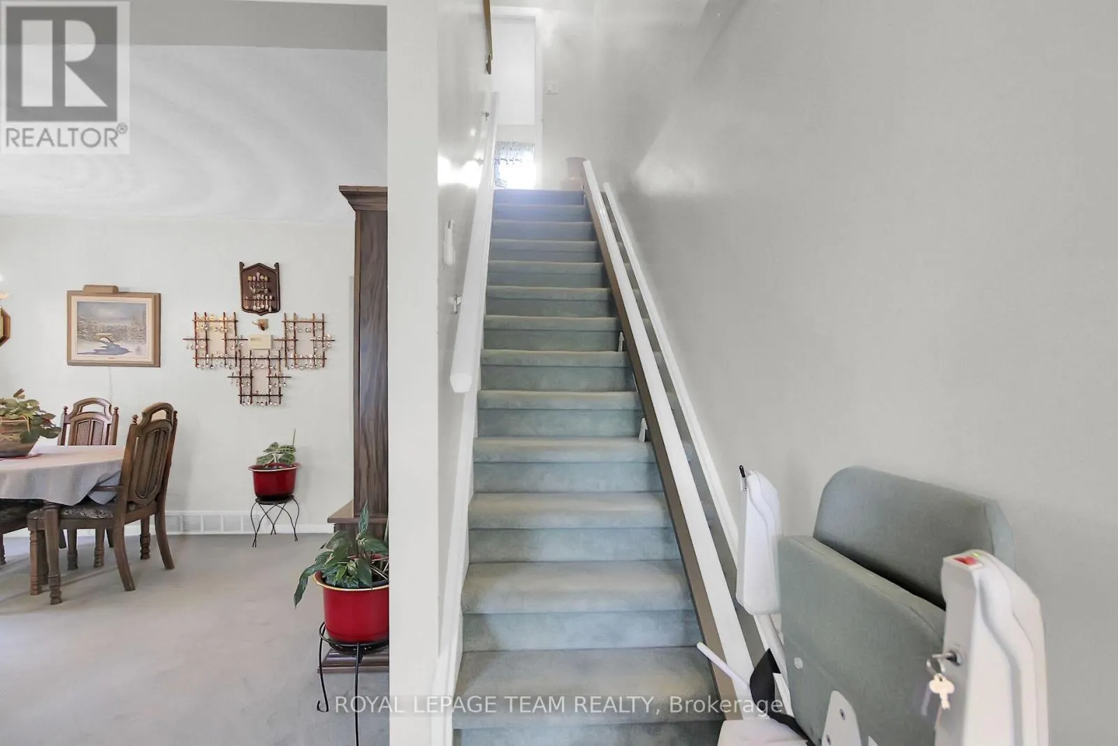 962 DYNES ROAD