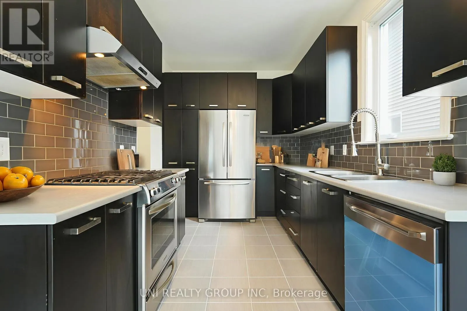 180 HIGHBURY PARK DRIVE