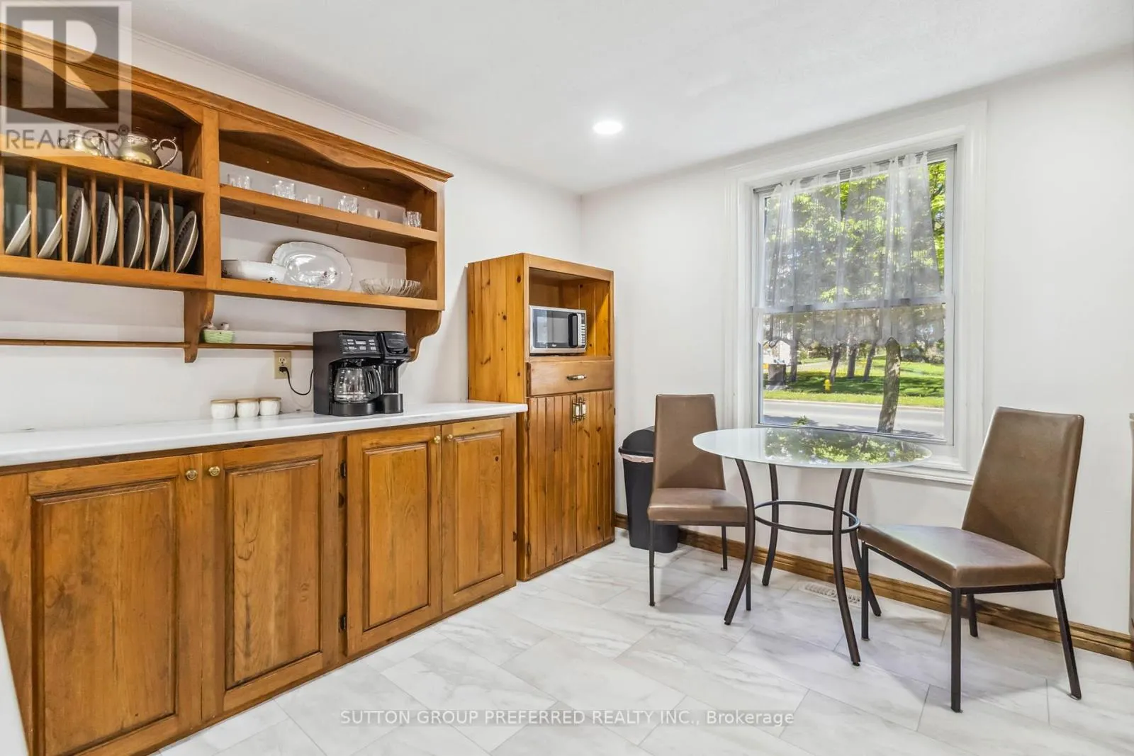 52 STUYVESANT PLACE