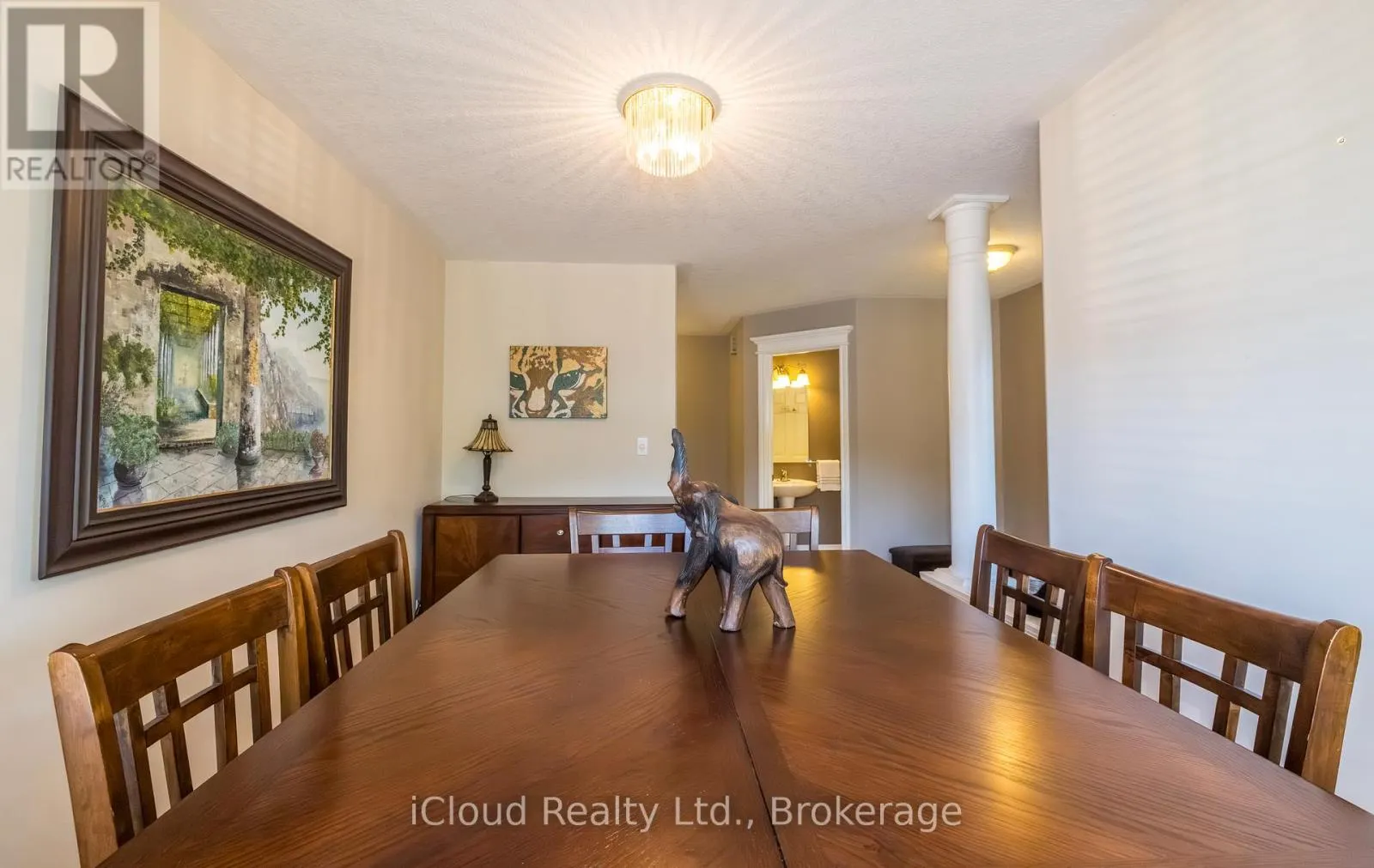 105 HAMPSON CRESCENT