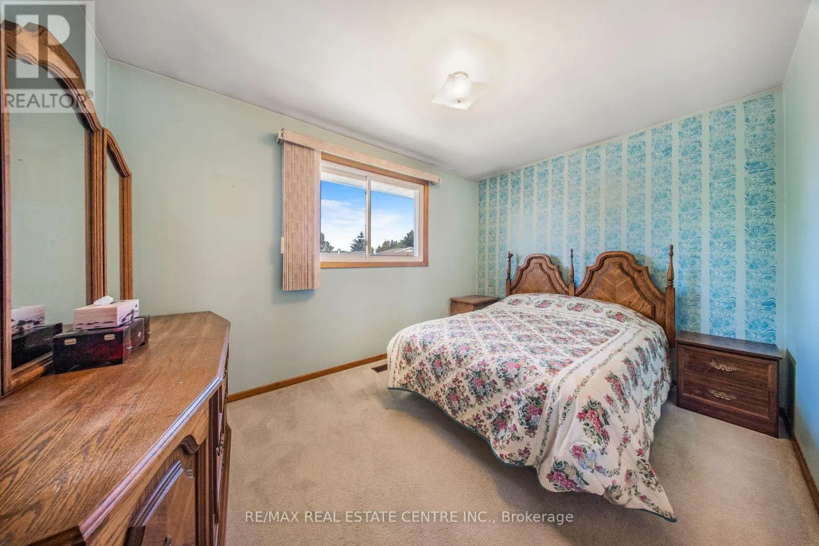103 FOREST HILL CRESCENT