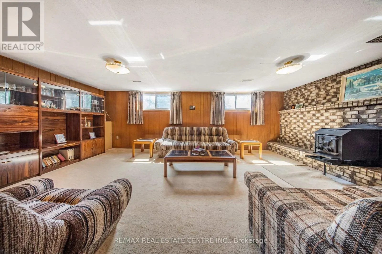 103 FOREST HILL CRESCENT