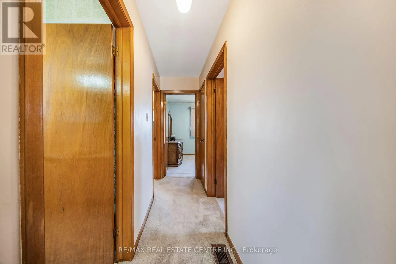 103 FOREST HILL CRESCENT
