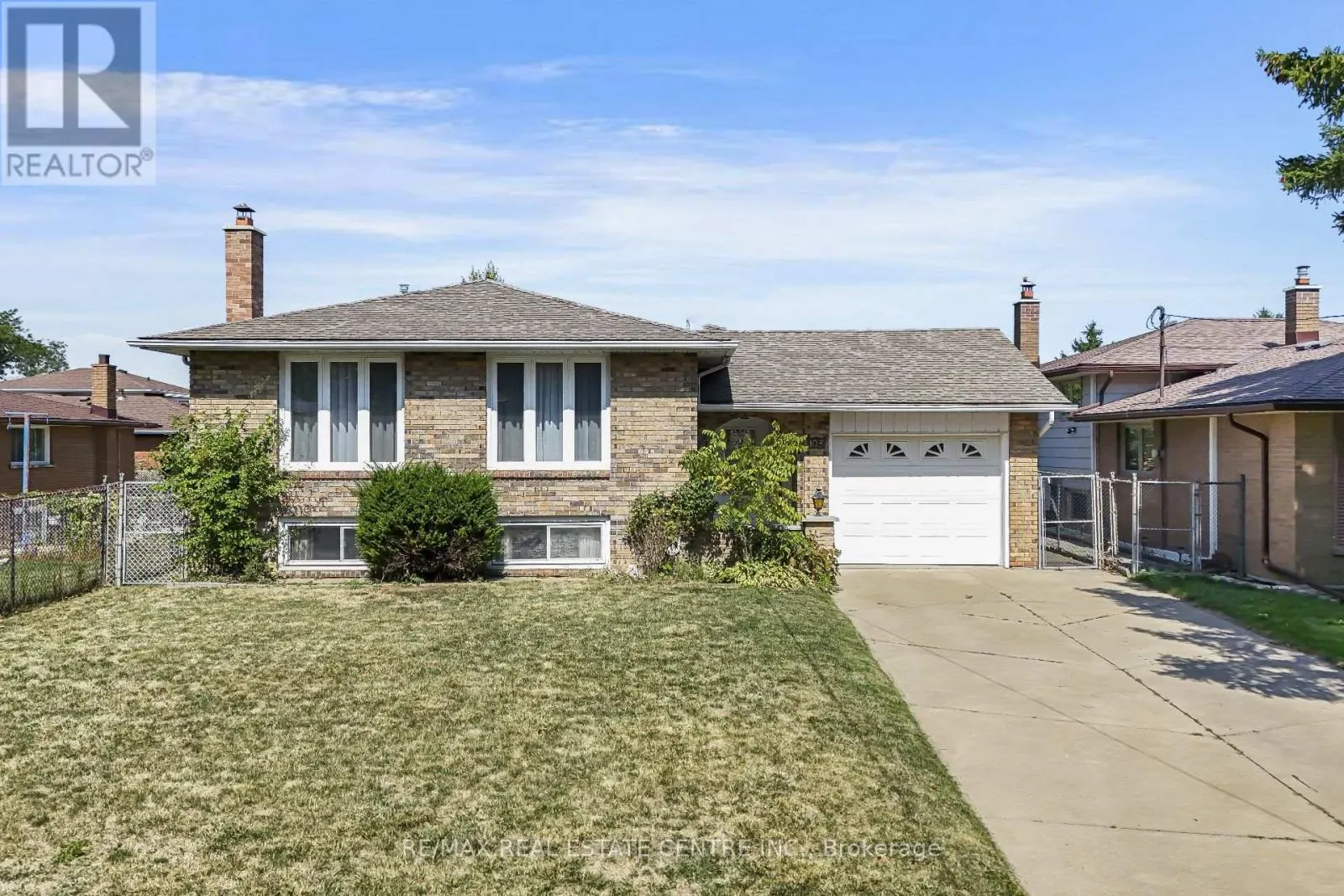 103 FOREST HILL CRESCENT