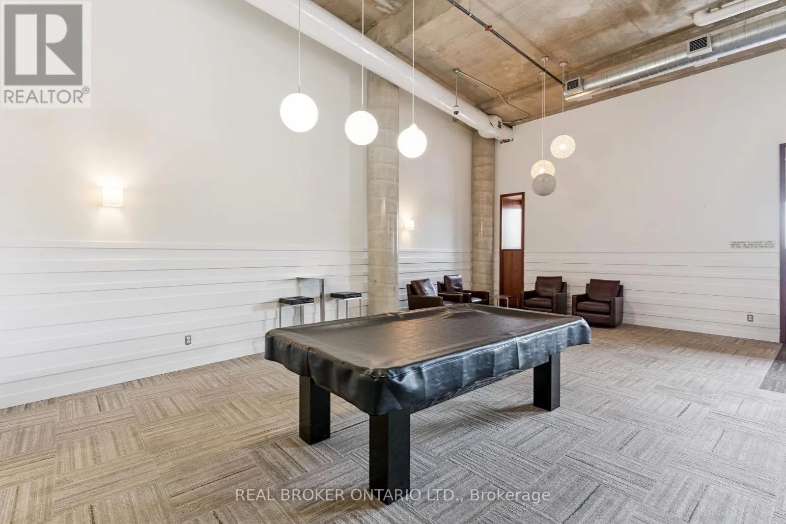 623 - 349 MCLEOD STREET