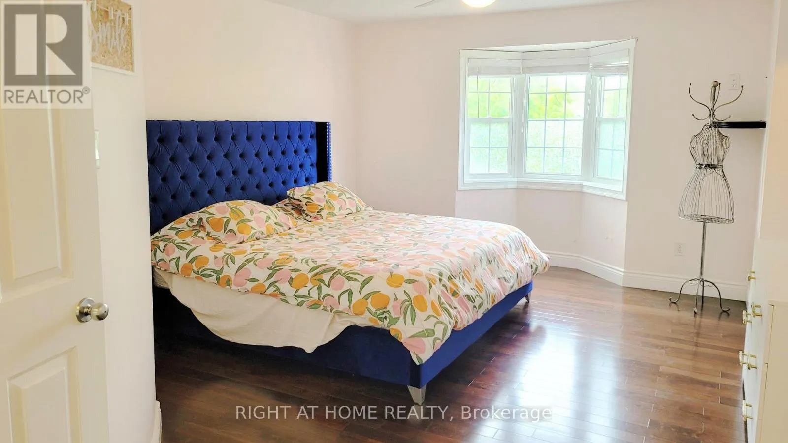 542 ABERFOYLE CIRCLE
