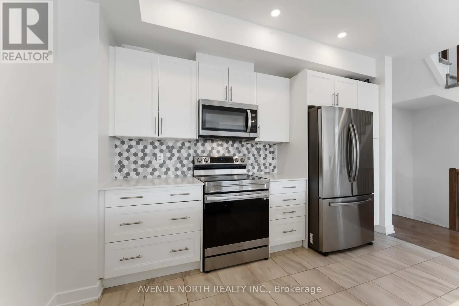 870 ANCIANO CRESCENT