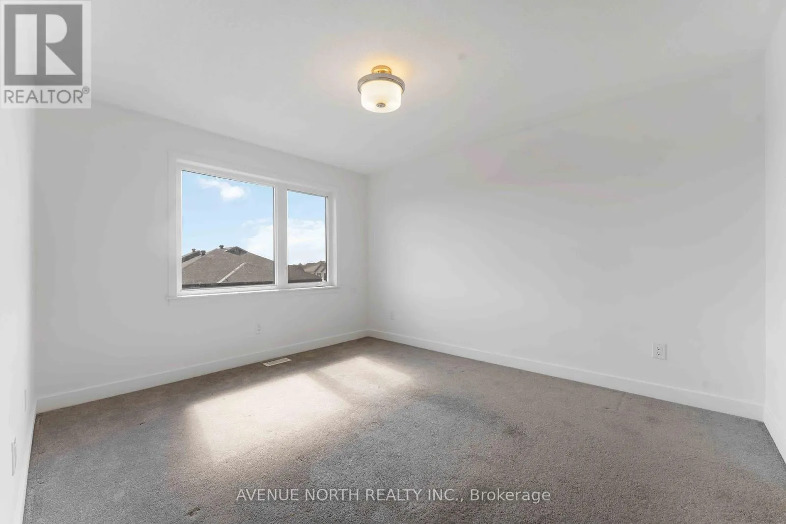870 ANCIANO CRESCENT