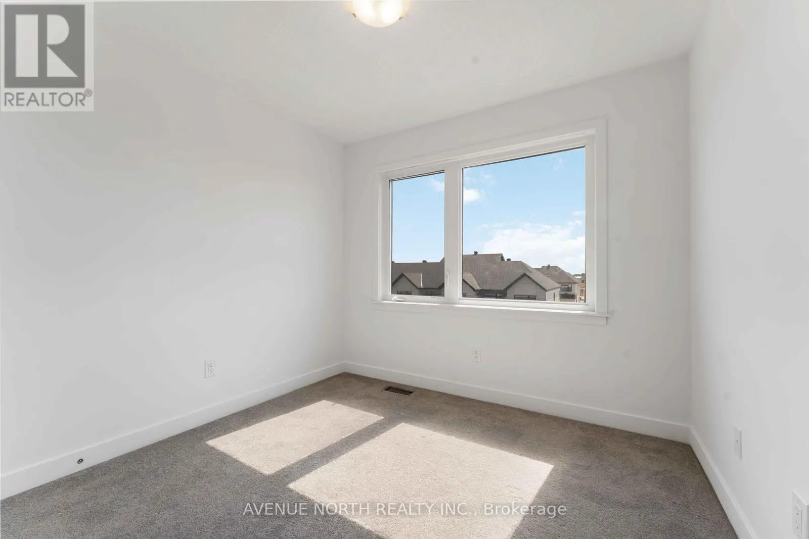 870 ANCIANO CRESCENT