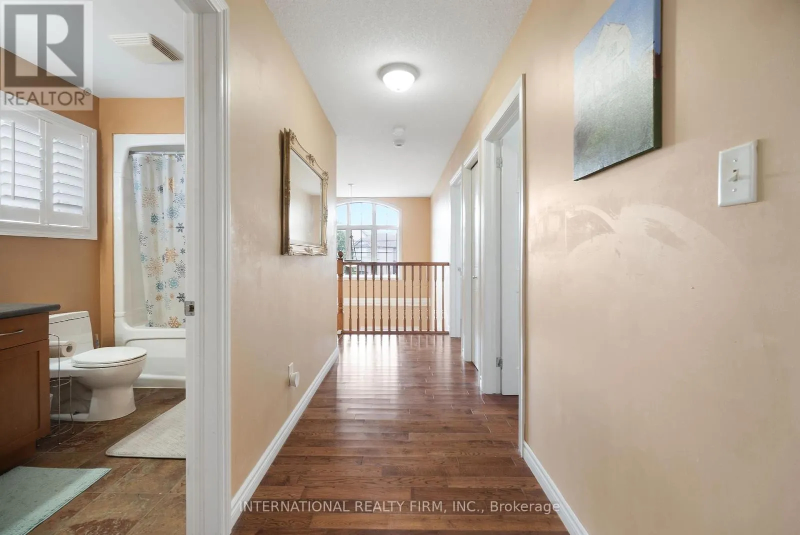 1055 CROSSCREEK CRESCENT