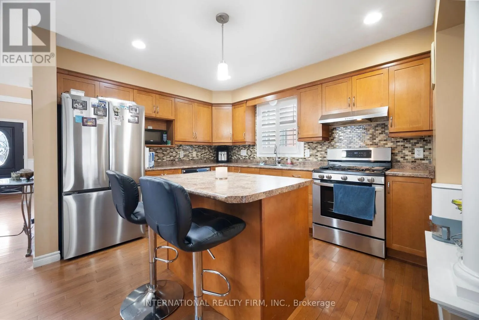 1055 CROSSCREEK CRESCENT