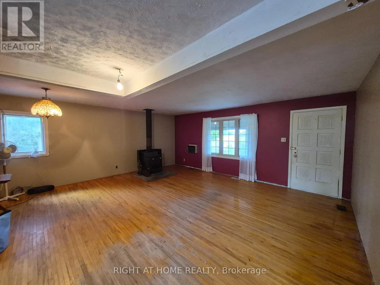 326 CALABOGIE ROAD