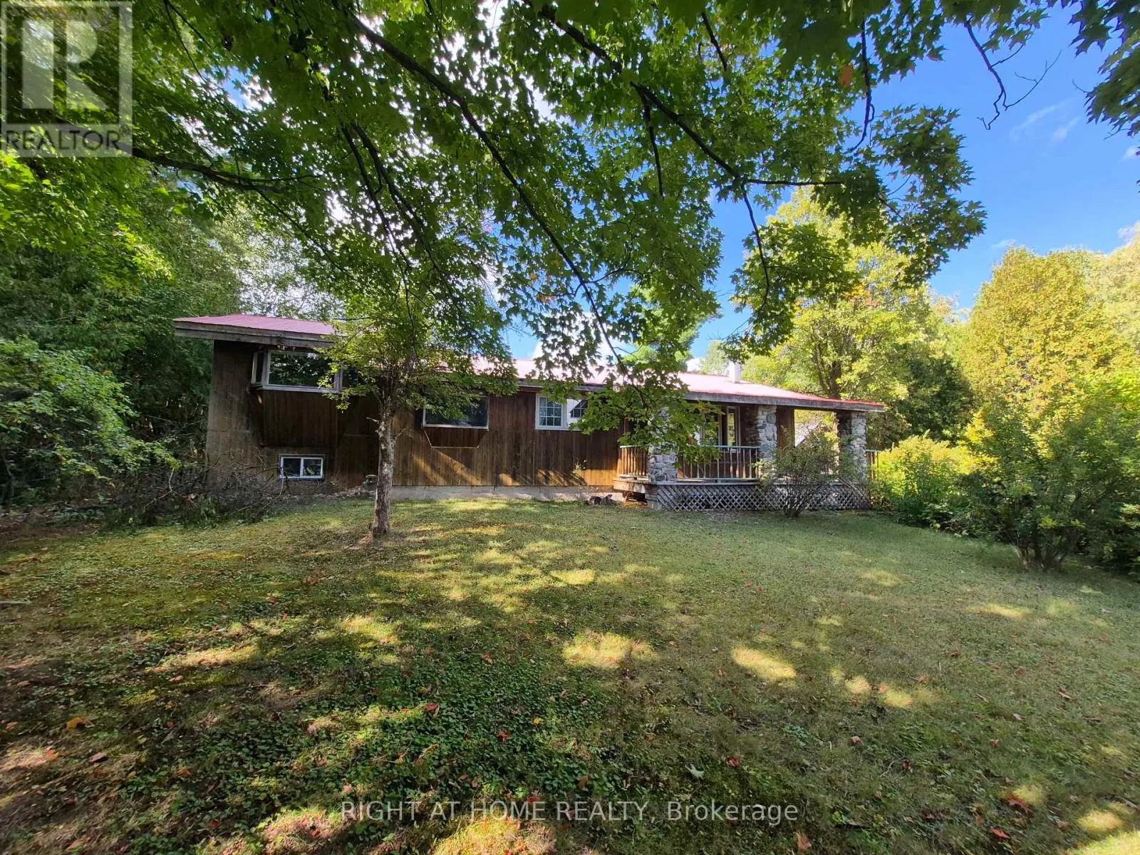 326 CALABOGIE ROAD