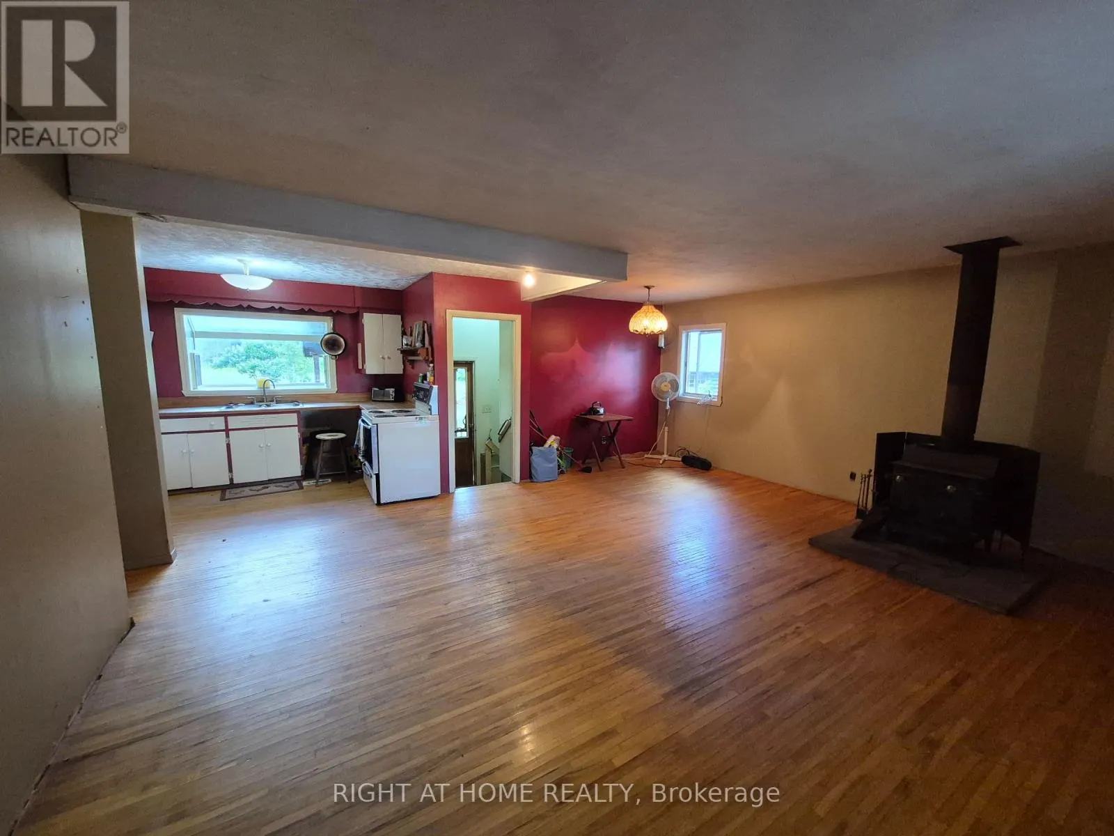 326 CALABOGIE ROAD