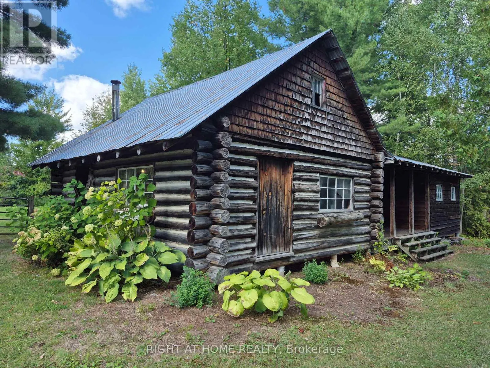 326 CALABOGIE ROAD