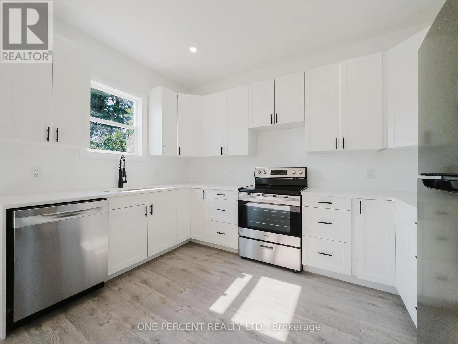 53 LAKEVIEW AVENUE