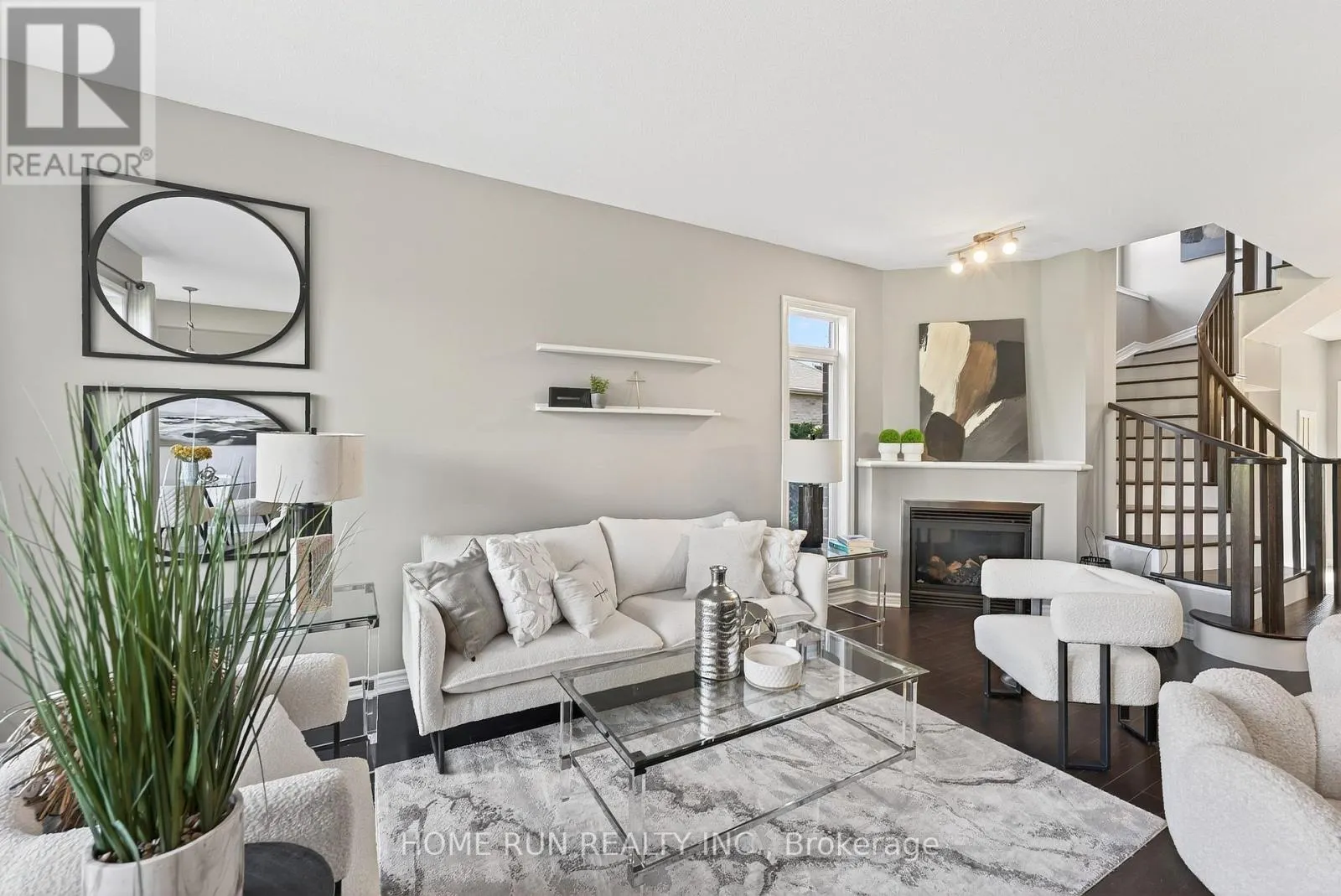 140 KINGHAVEN CRESCENT