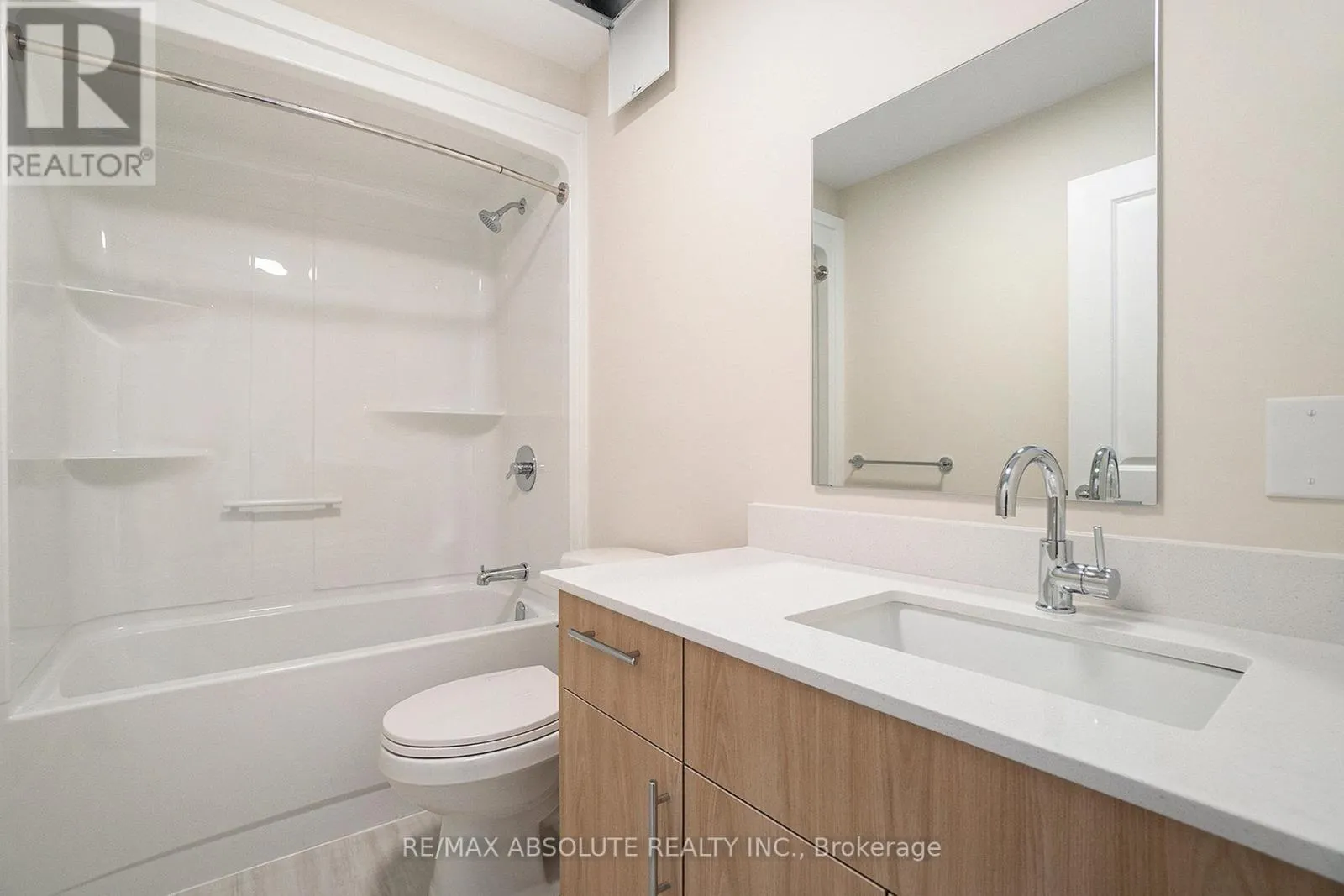 412 - 12 THOMAS STREET S
