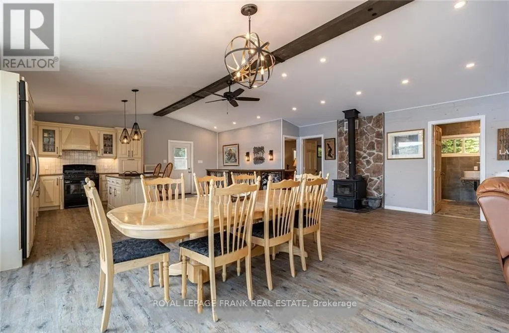 1758 PAPINEAU LAKE ROAD