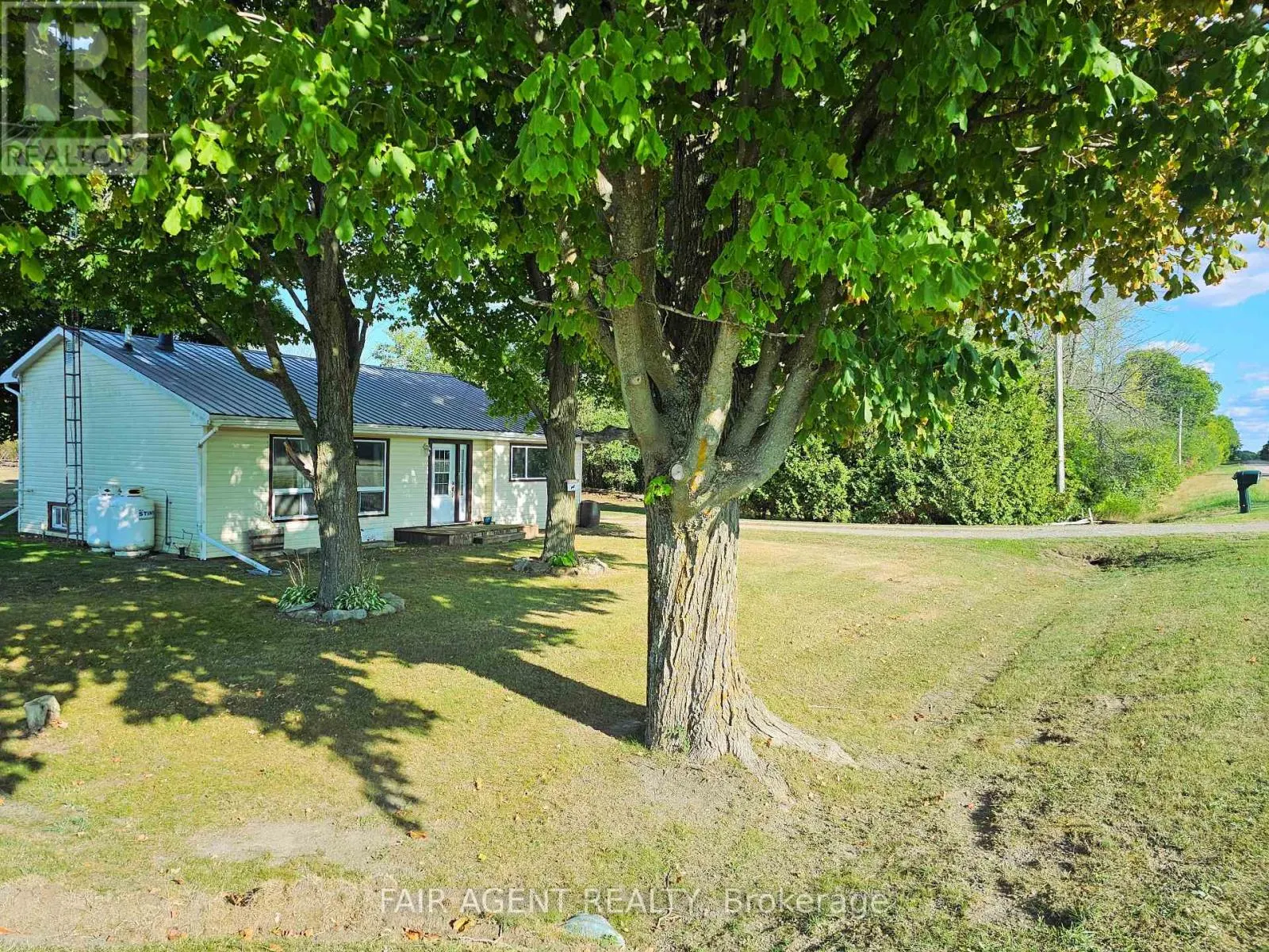 7861 COUNTY ROAD 6 ROAD