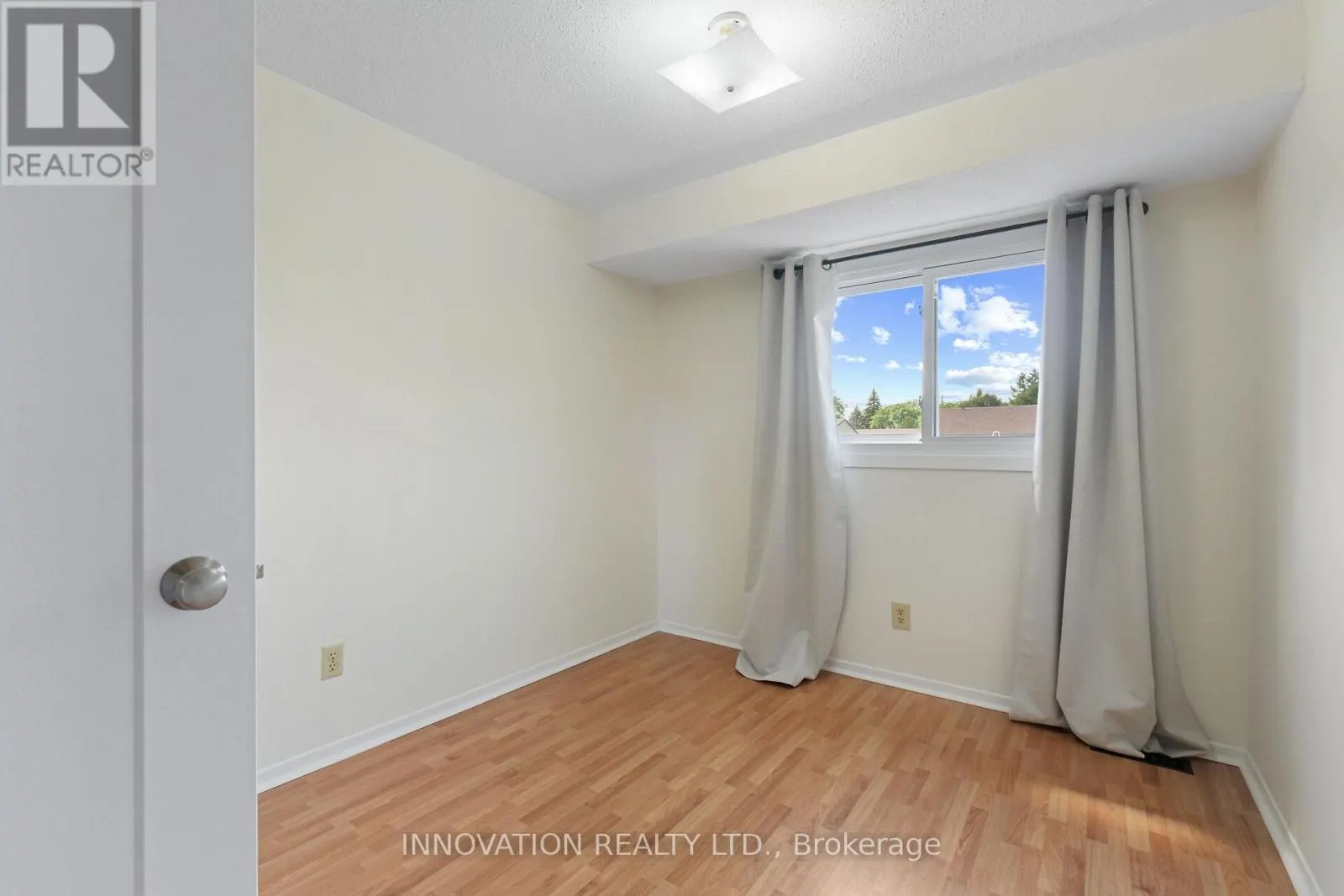 60 - 6247 SUNDOWN CRESCENT