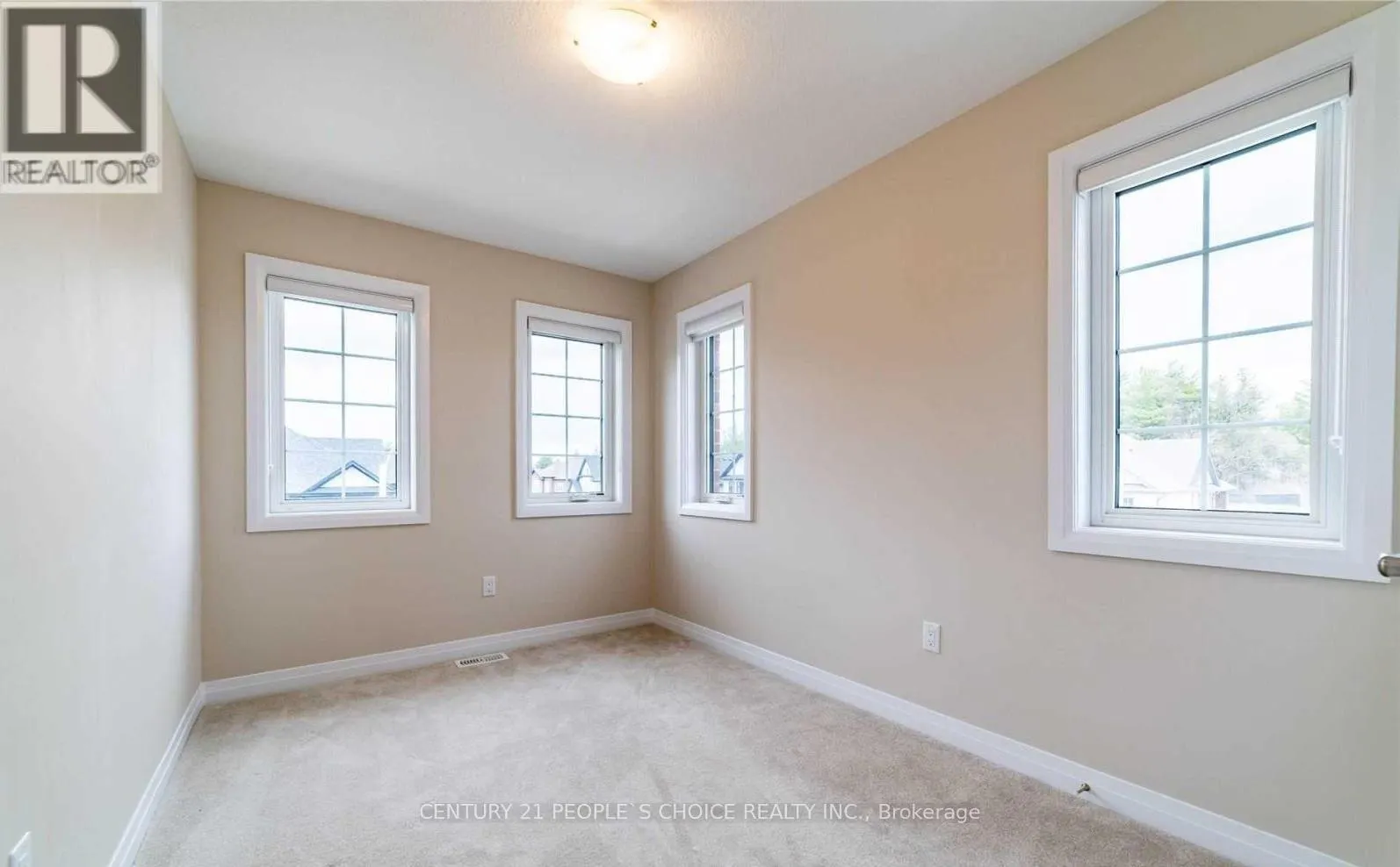 122 MONARCH WOODS DRIVE