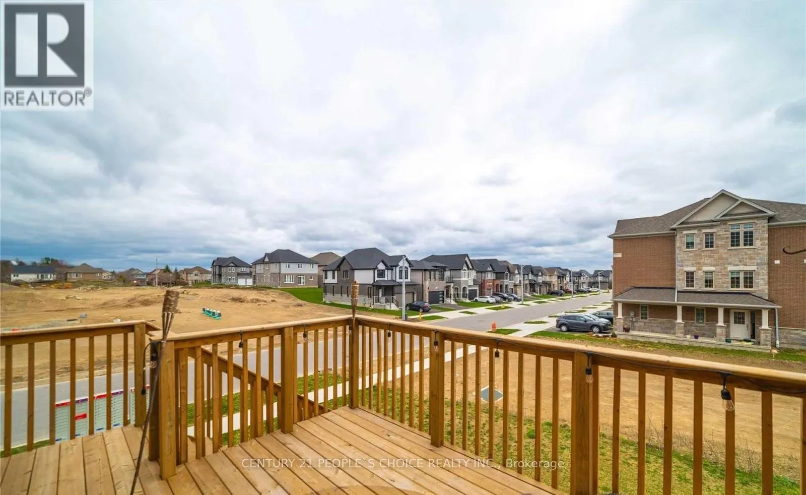 122 MONARCH WOODS DRIVE