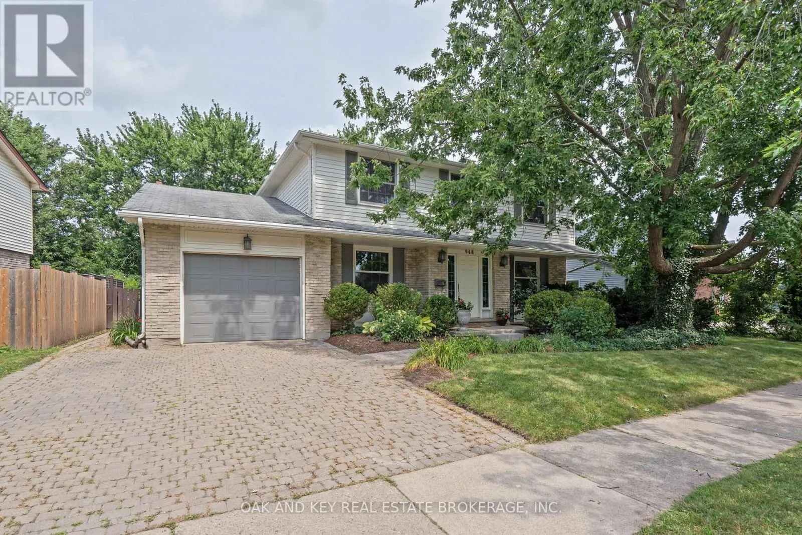 948 FARNHAM ROAD N