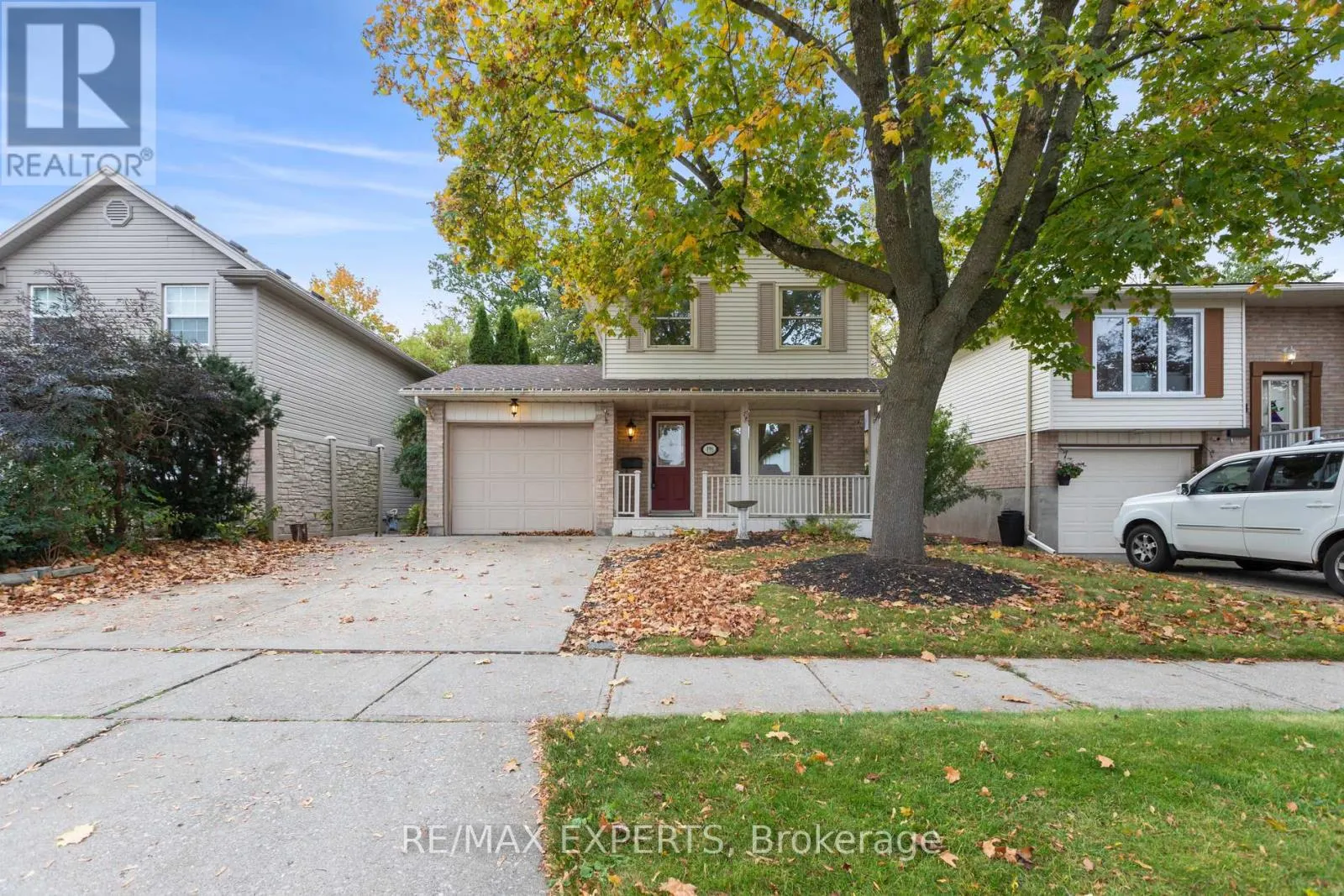 418 WOODS LANE