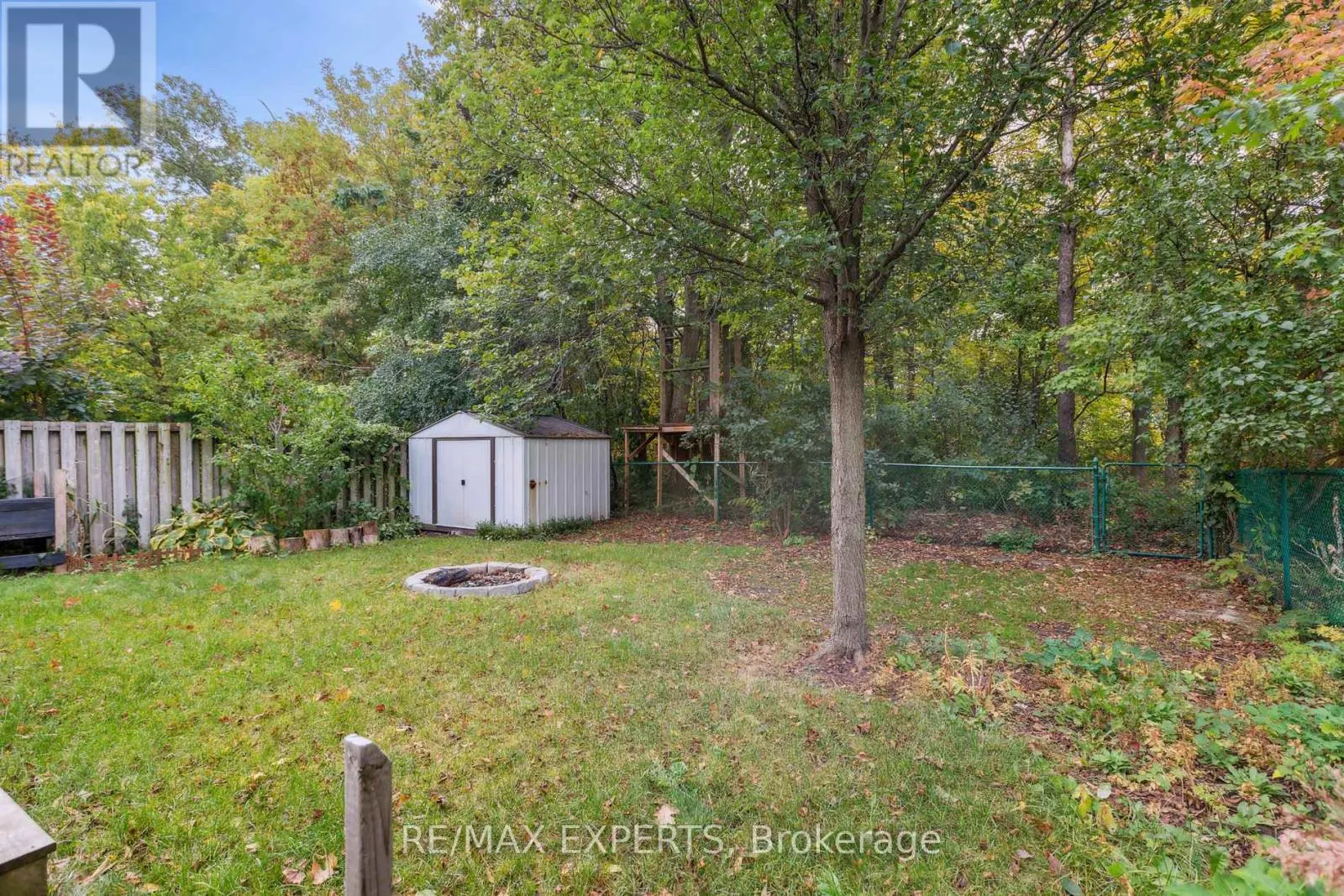 418 WOODS LANE