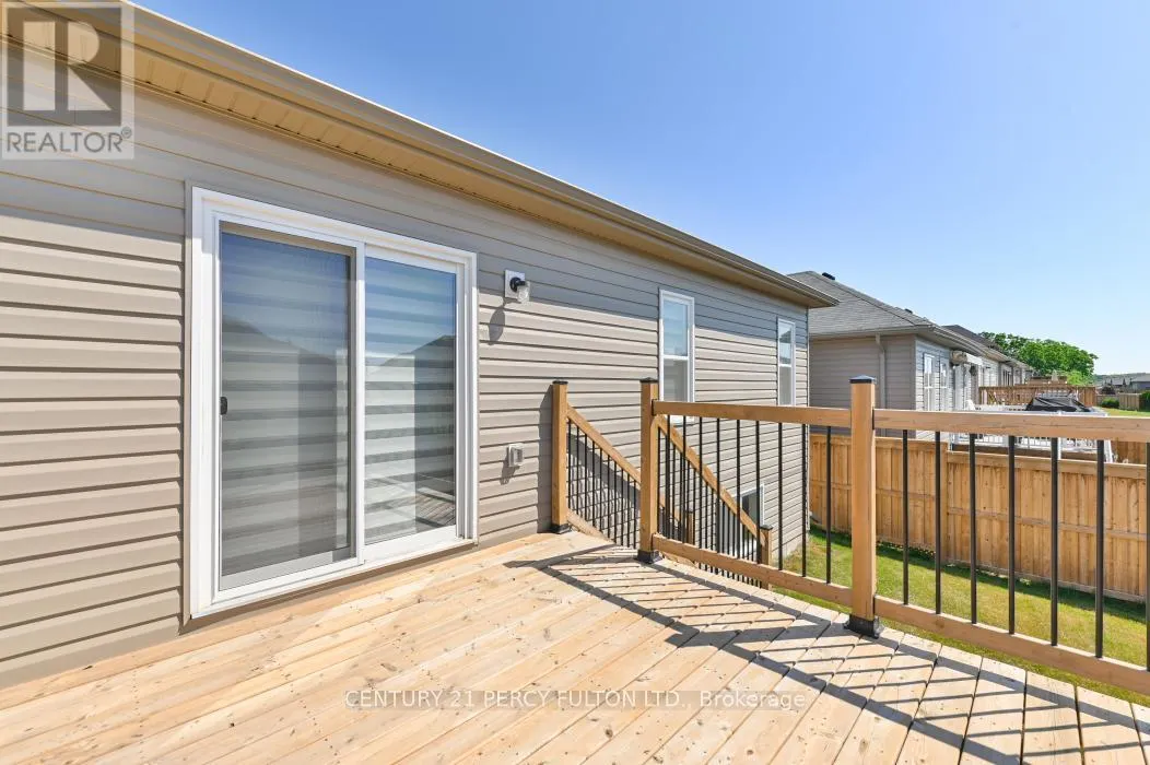 8 BRAEBURN STREET