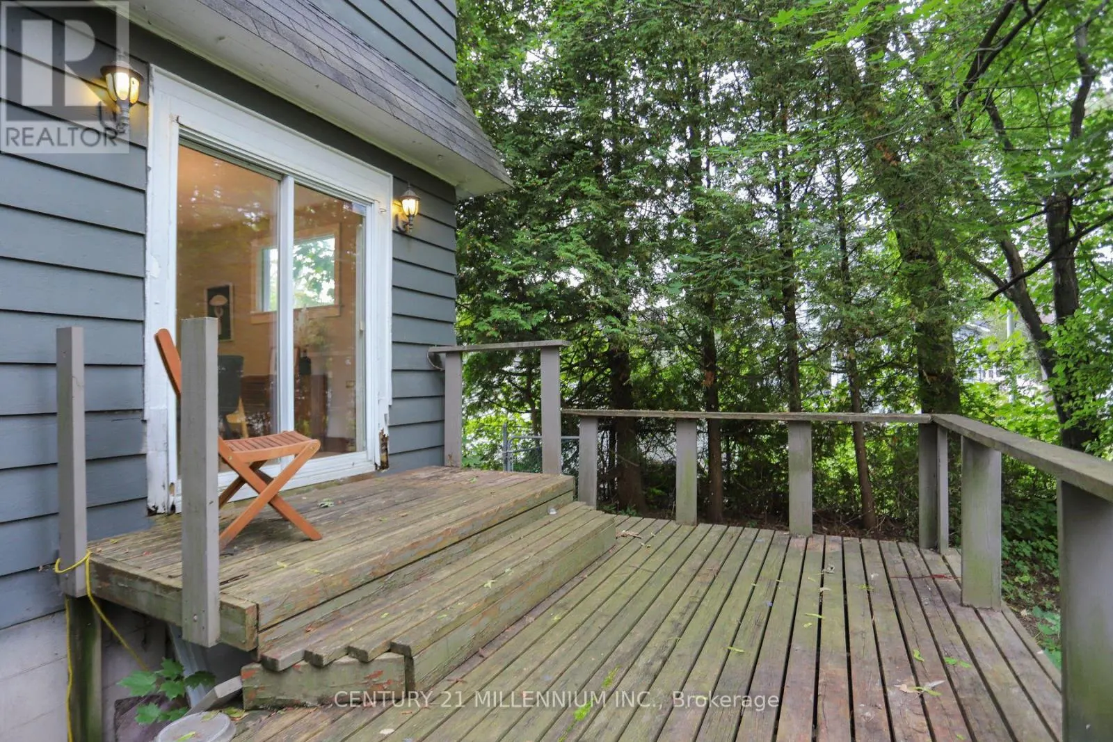 3 RIVERVIEW AVENUE