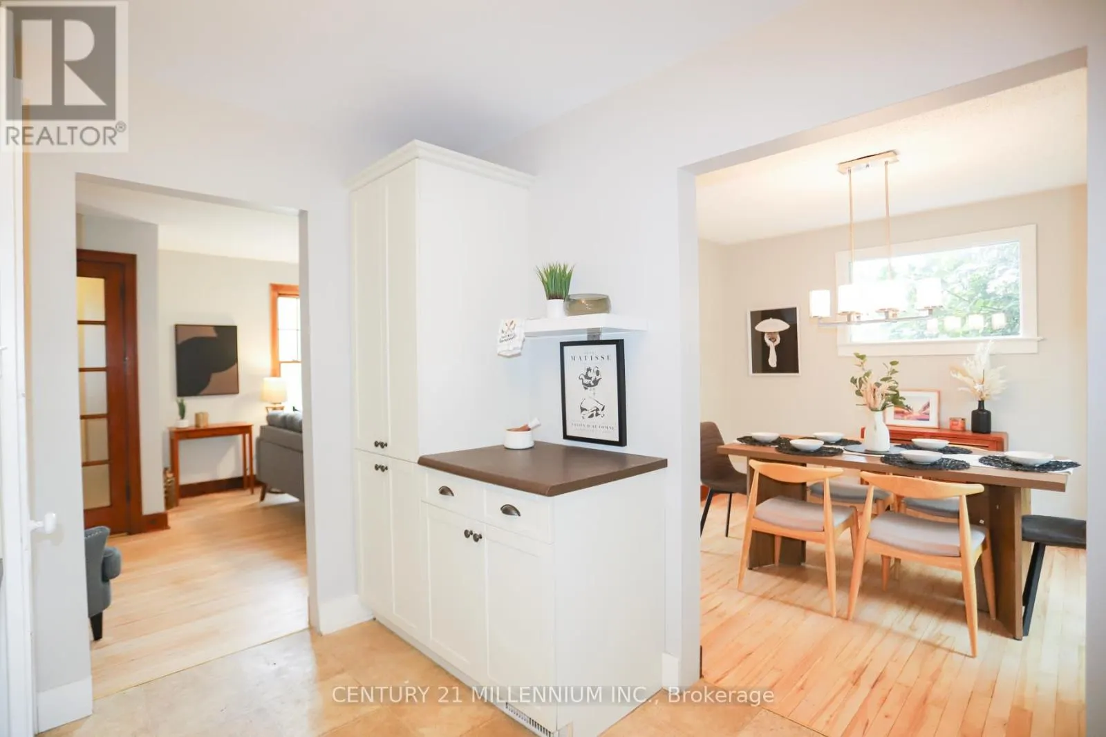 3 RIVERVIEW AVENUE